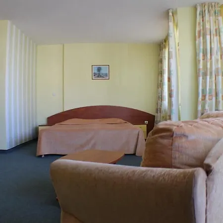 Hotel Grand 3*