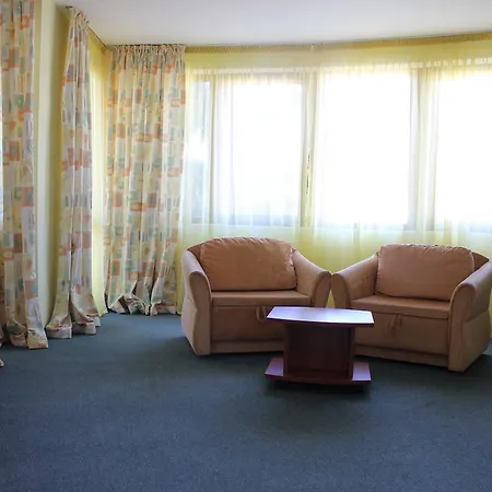 Hotel Grand 3*