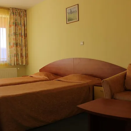 Hotel Grand 3*